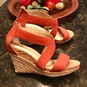 Adrienne Vittadini Wedge Heels, 9M